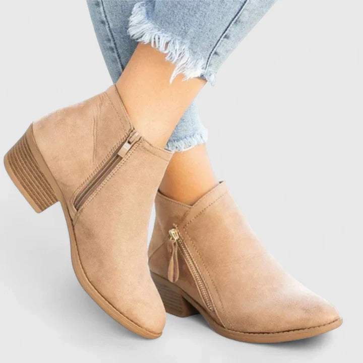 Kalvaya | Sophisticated Boots Beige