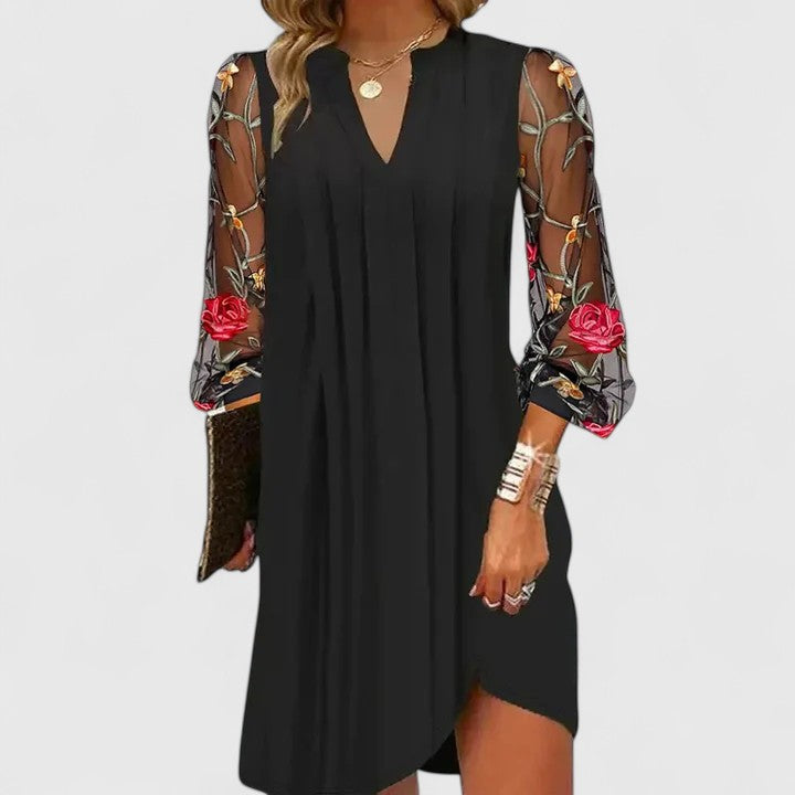 Donna | Sophisticated Mini Dress Black