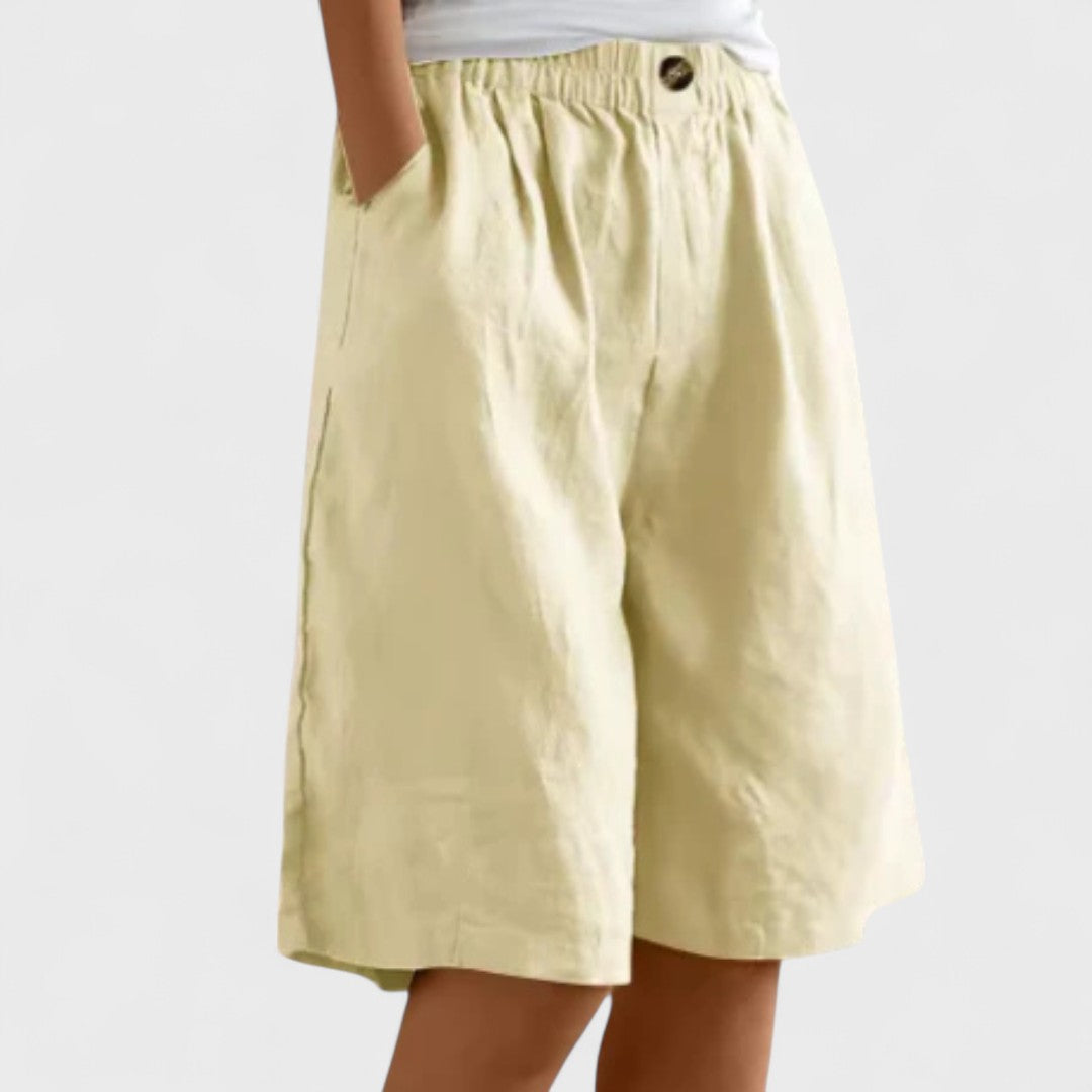 Katy | Elegant Shorts Beige