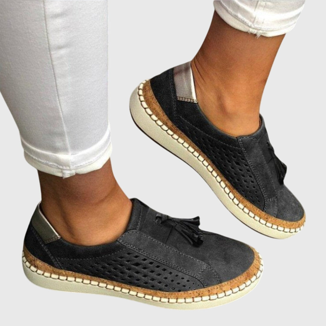 Mia | Orthopedic Slip-Ons Black