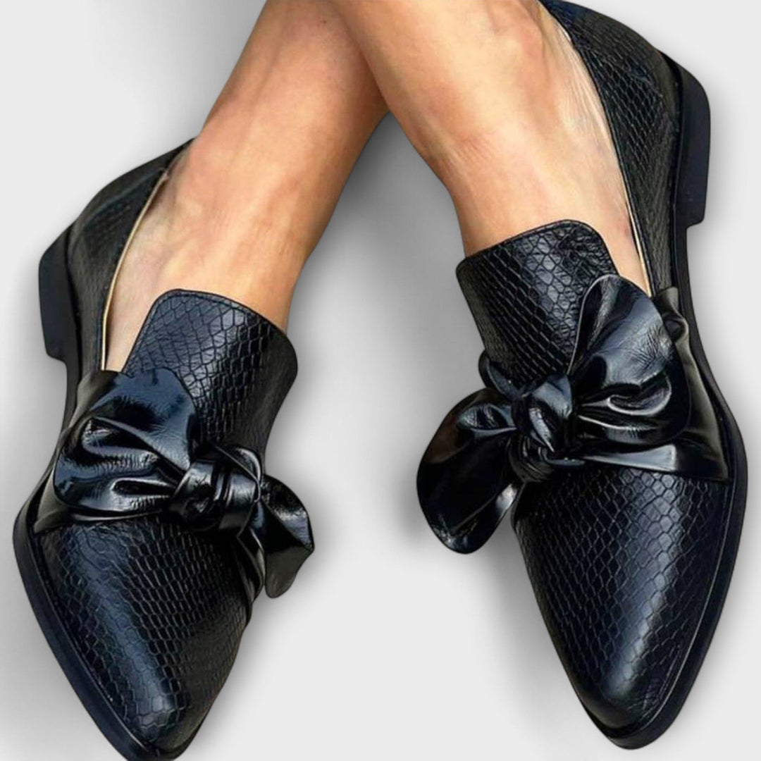 Oliana - Elegant Loafers Black