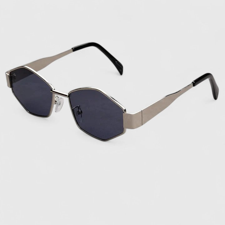 Makynna | Sophisticated Sunglasses Silver Gray