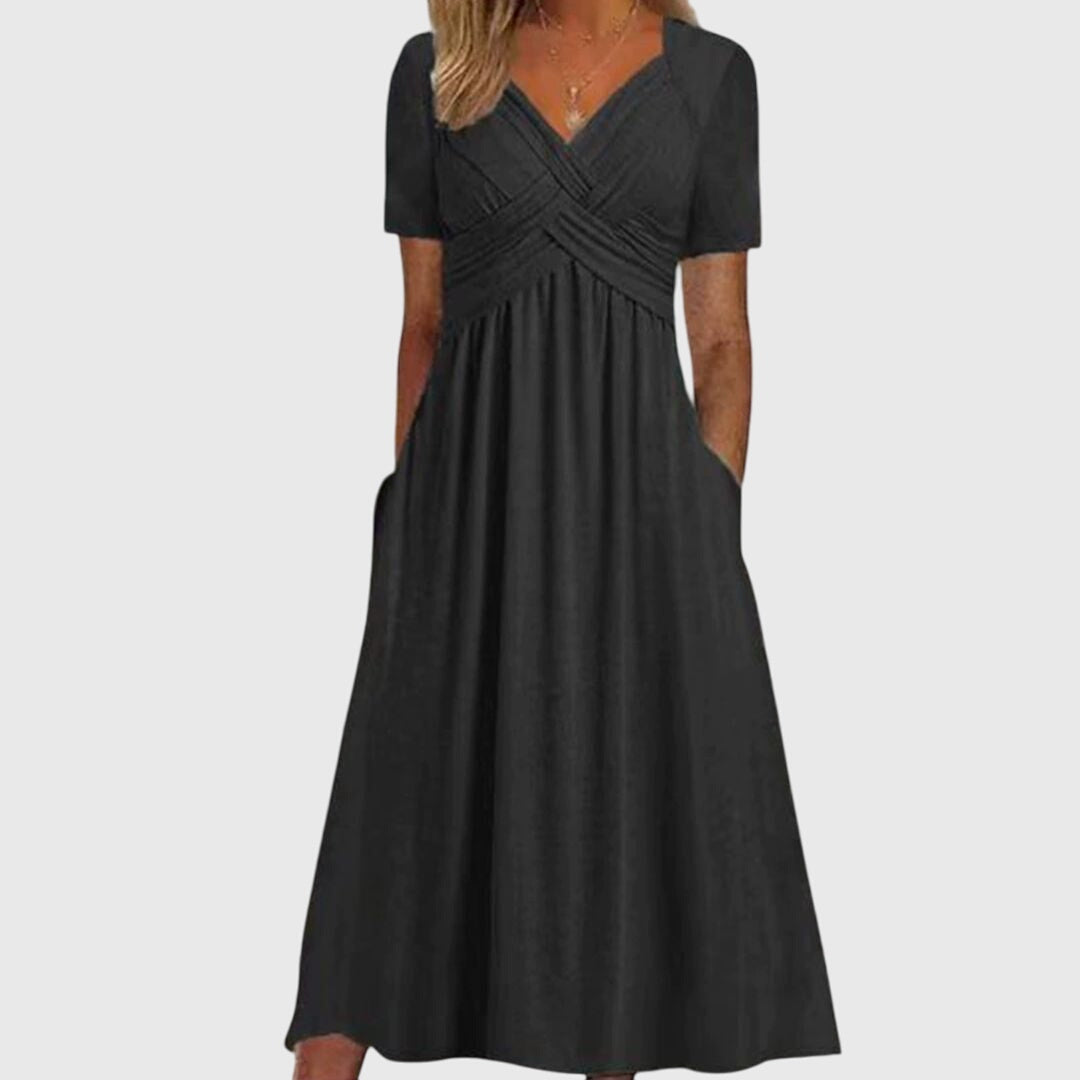 Amanda - Flattering Dress Black